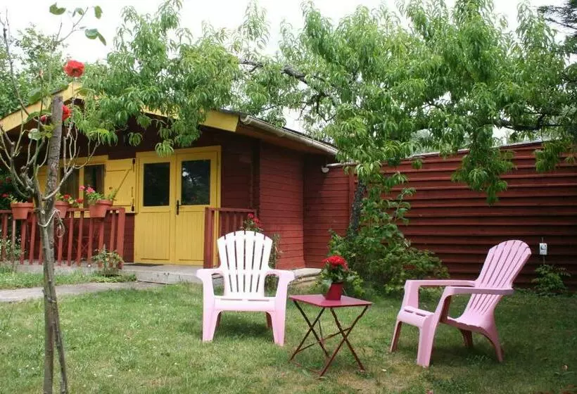 Aamiaismajoitus (B&B) Chalet Aux Pied Des Vignes