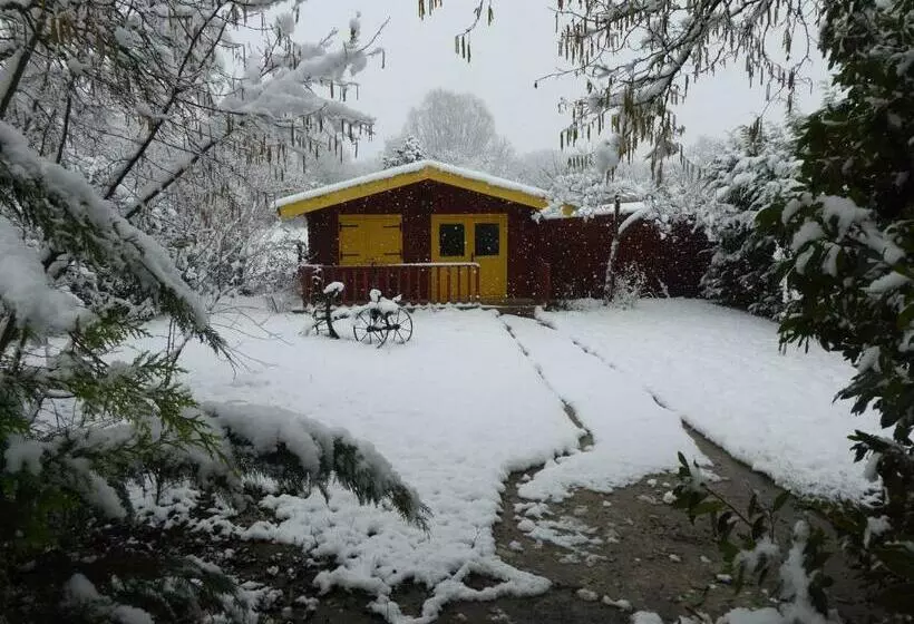 Aamiaismajoitus (B&B) Chalet Aux Pied Des Vignes