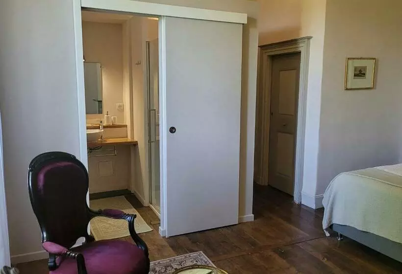 ベッドアンドブレックファースト Oh, Le Château!