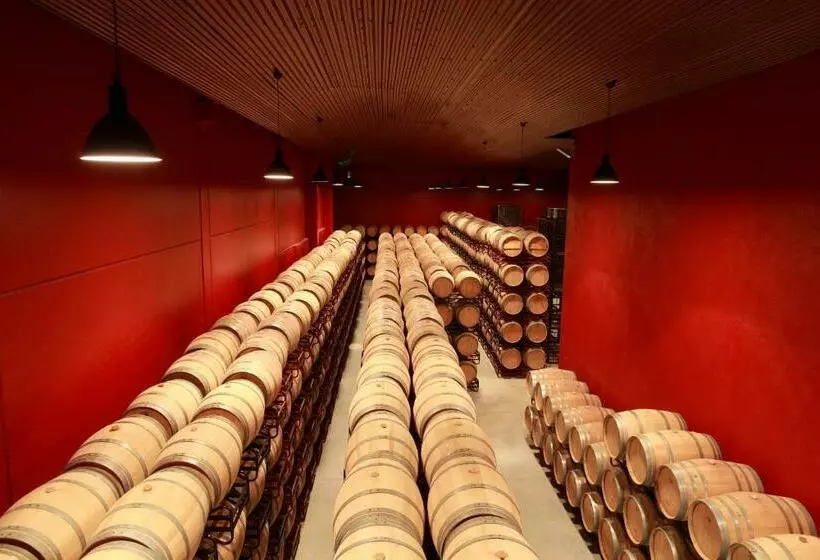 Hotelli Bodegas Traslascuestas   Grupo Piérola