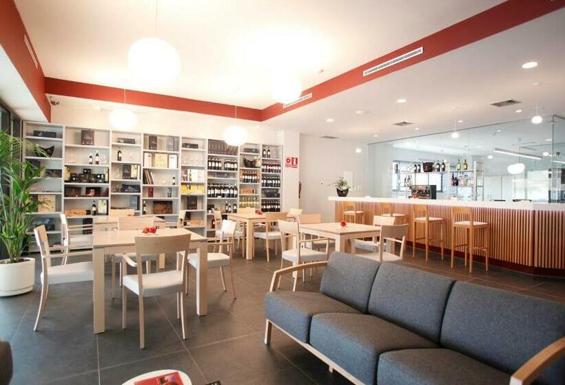 호텔 Bodegas Traslascuestas Grupo Piérola