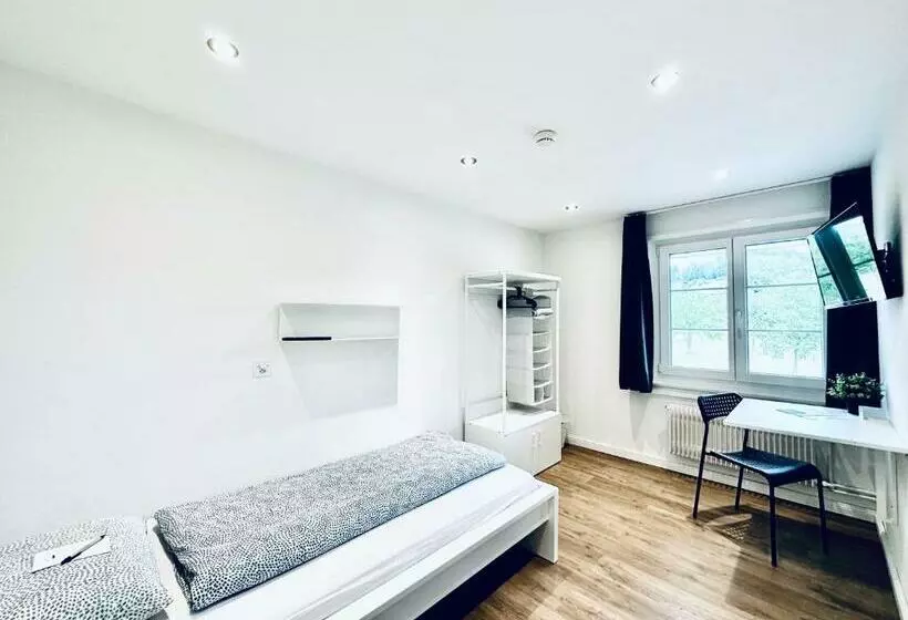 Monteurzimmer   Worker S Accommodation   Zimmerzuvermieten In Bäriswil