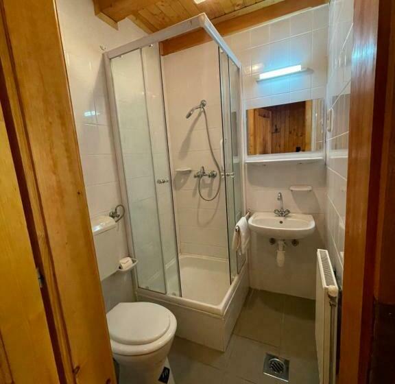 膳宿费 Cerduso Vendégház