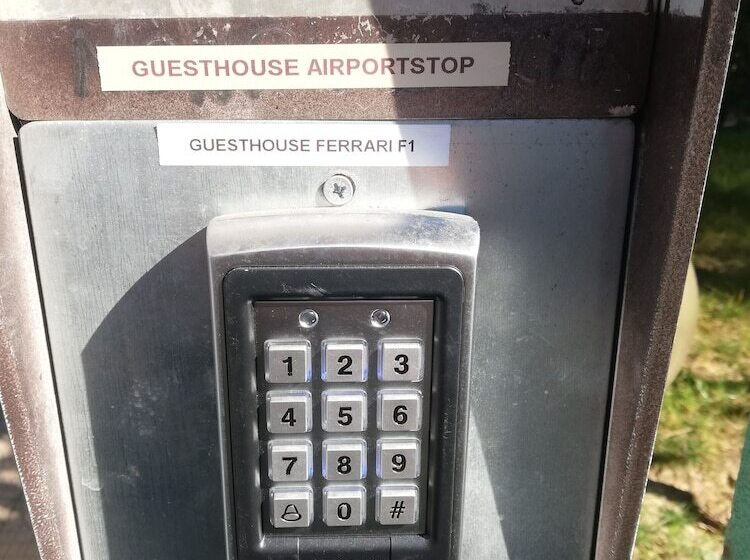 بنسيون Guesthouse Airportstop