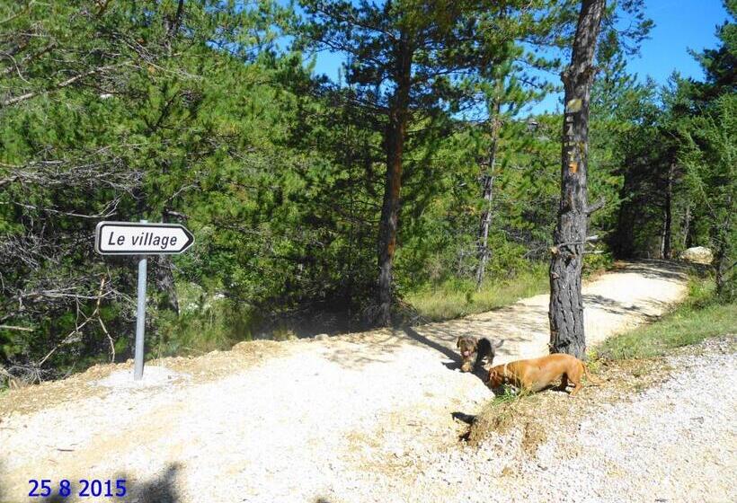 Пансион La Petite Bergerie In Drôme Provençale