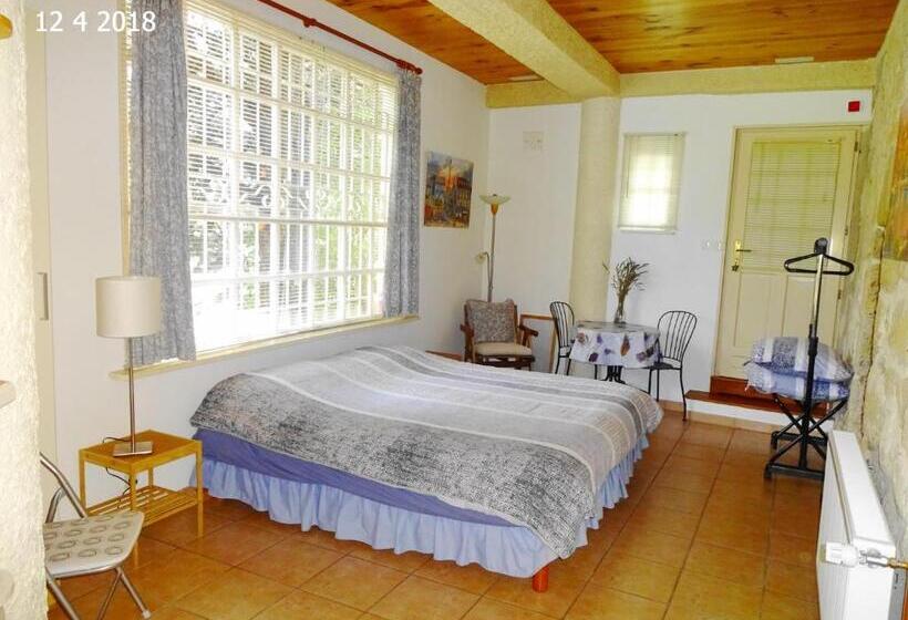 Пансион La Petite Bergerie In Drôme Provençale