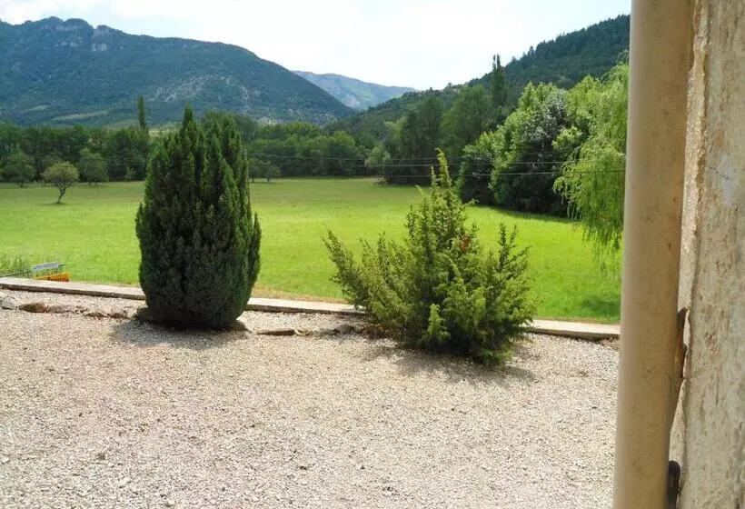 ペンション La Petite Bergerie In Drôme Provençale