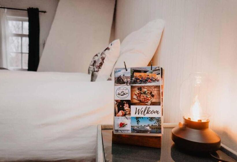 הוסטל Herberg De Lingehoeve