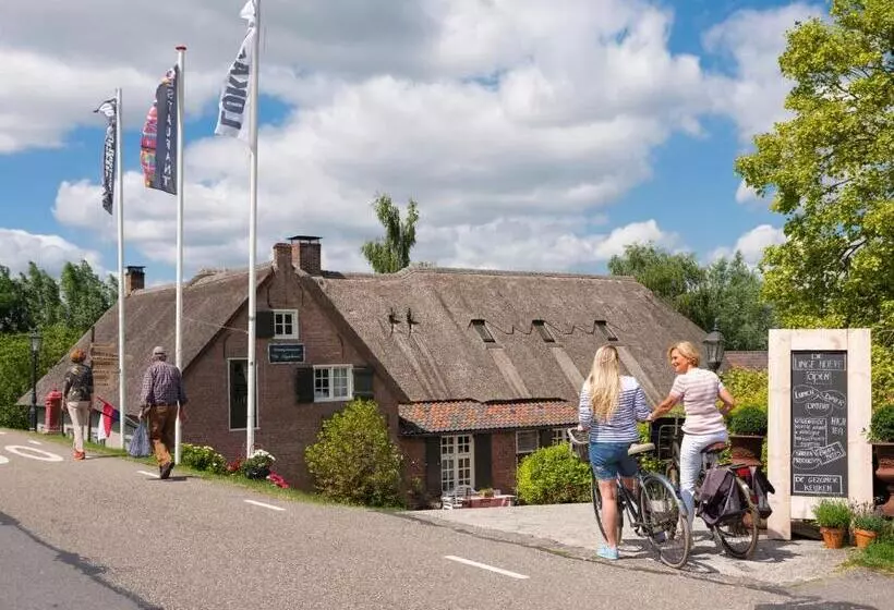 ユースホステル Herberg De Lingehoeve