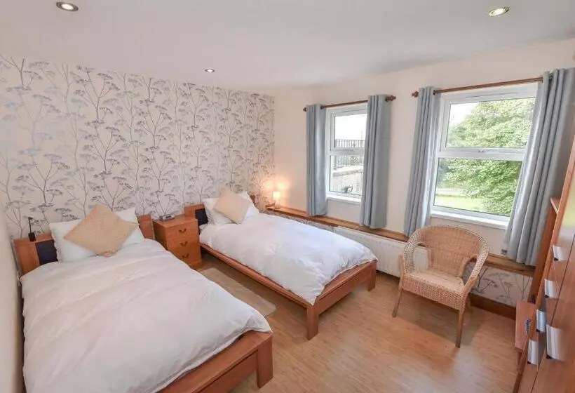Ardkeen House B&b