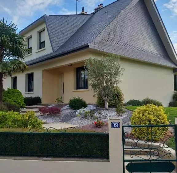 Aamiaismajoitus (B&B) 19,avenue John Kennedy