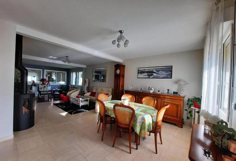 住宿加早餐 19,avenue John Kennedy