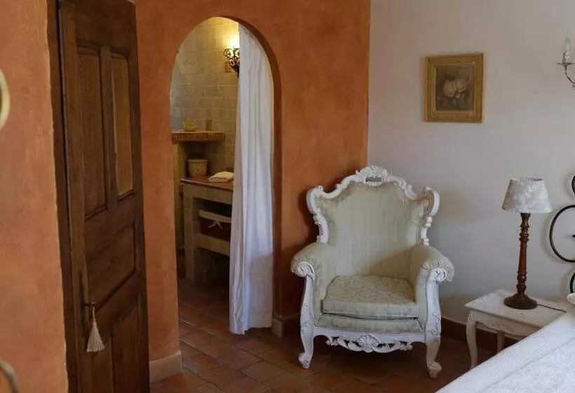 Aamiaismajoitus (B&B) Chambres D Hôtes Et Studios De Charme   A Mandria