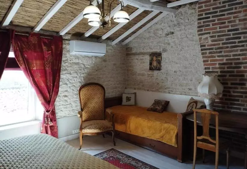 ベッドアンドブレックファースト Chez Marek Et Urszula