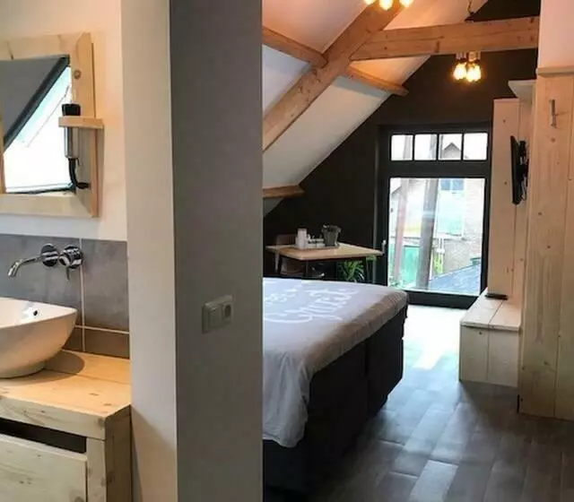 Aamiaismajoitus (B&B) De Hostee