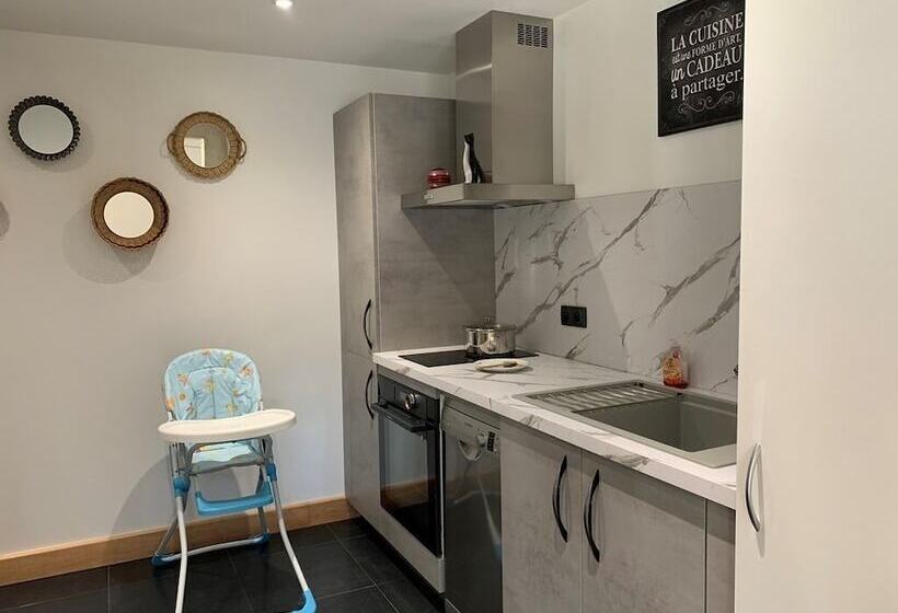 צימר Domaine De La Rue De La Tour