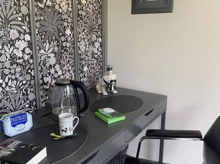 Aamiaismajoitus (B&B) Domaine De La Rue De La Tour