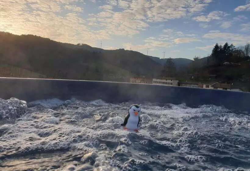 Aamiaismajoitus (B&B) Domaine De La Rue De La Tour