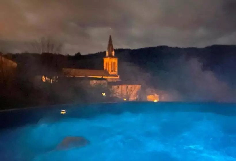 Aamiaismajoitus (B&B) Domaine De La Rue De La Tour