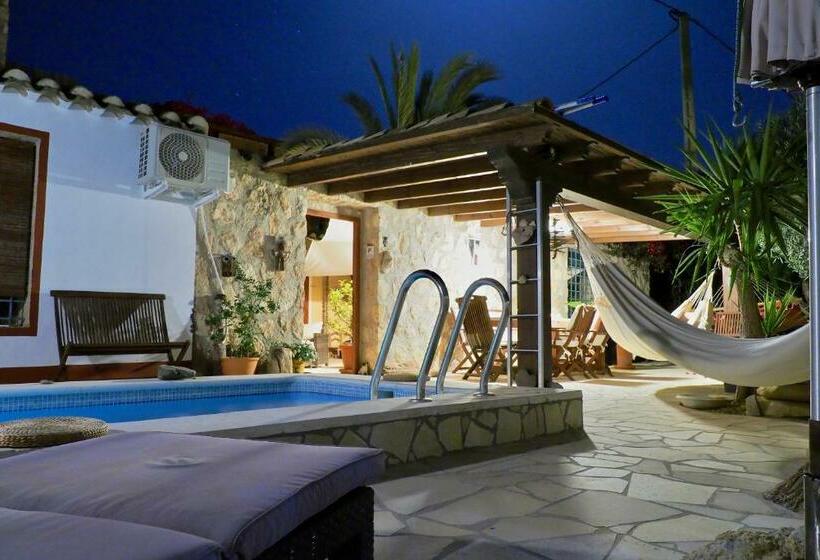 ベッドアンドブレックファースト Dachterrassenzimmer In Romantischem Landhaus Mit Pool