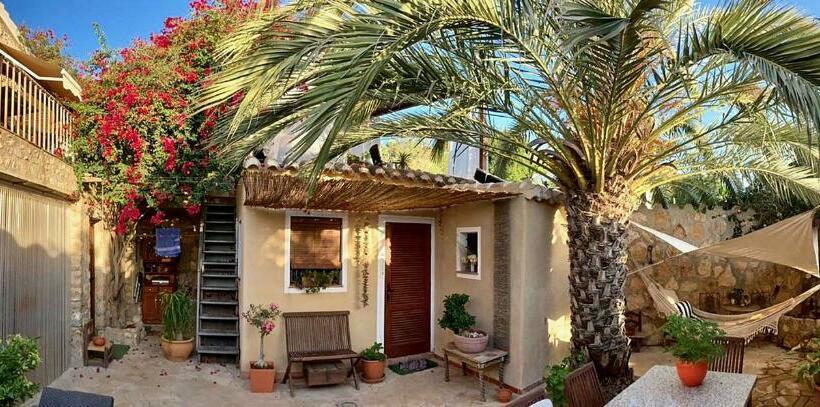 ベッドアンドブレックファースト Dachterrassenzimmer In Romantischem Landhaus Mit Pool