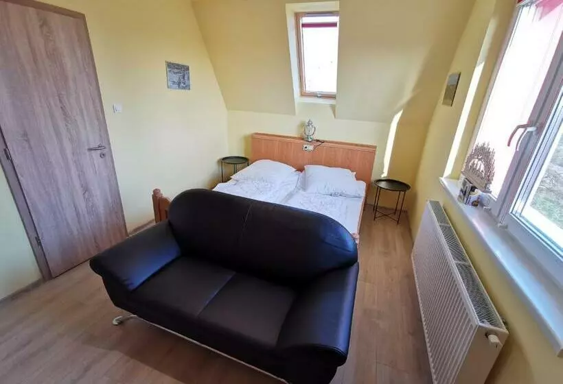 Aamiaismajoitus (B&B) Kérész Panzió