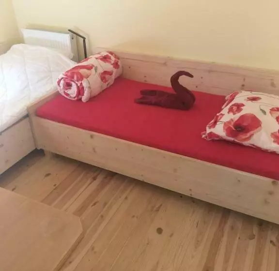 Aamiaismajoitus (B&B) Kérész Panzió