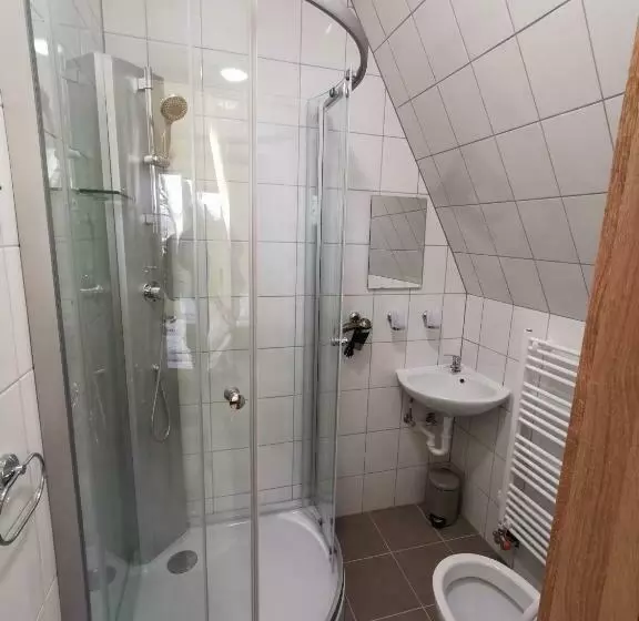 Aamiaismajoitus (B&B) Kérész Panzió