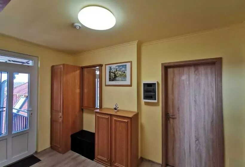 Aamiaismajoitus (B&B) Kérész Panzió