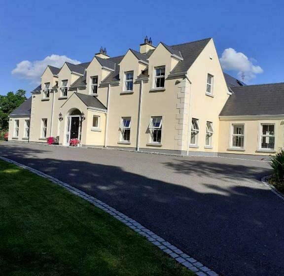 צימר Private Room In Superb House Bed 1