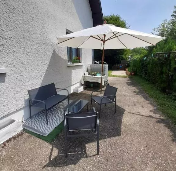 ベッドアンドブレックファースト Villa Détente Dauphinoise