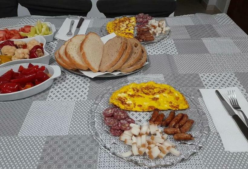 בית מלון כפרי Agropensiune Casa Sonia