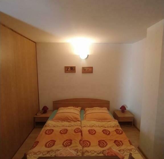 ホテル Haškovna Tradice Zájezdního Hostince U Prachovských Skal