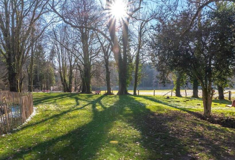 ホテル Les Chambres Du Domaine Du Vieux Château