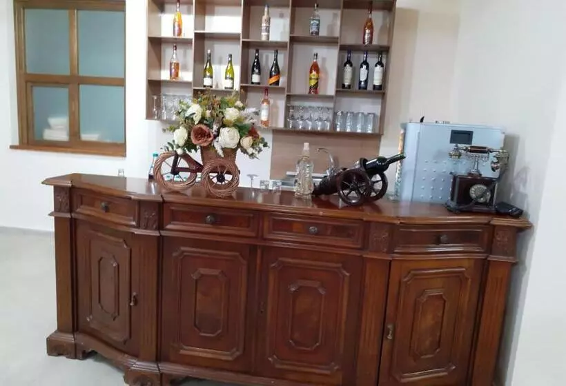 Hotelli Pensiunea Bradul
