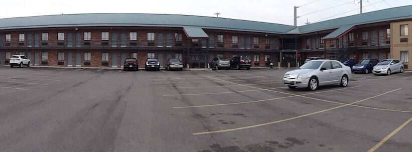 모텔 Red Apple Inn