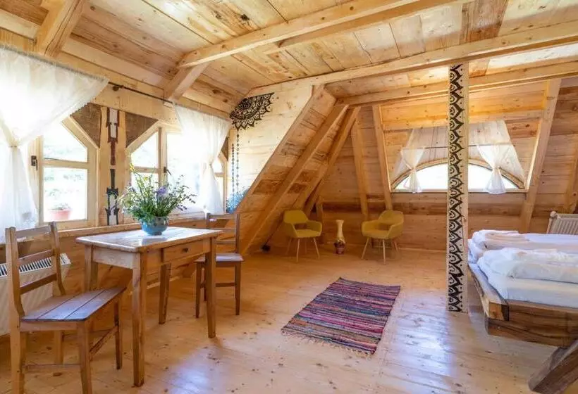 ペンション Casa Bunicilor Apuseni