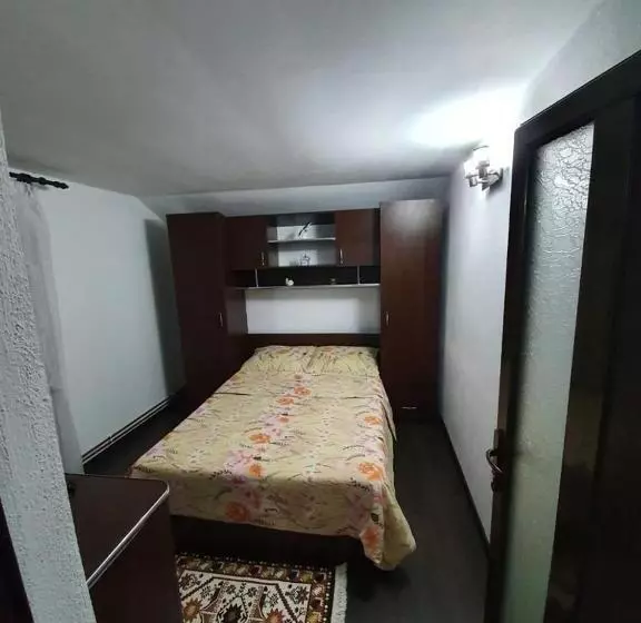 Majatalo Casa Din Deal Isverna Mehedinți