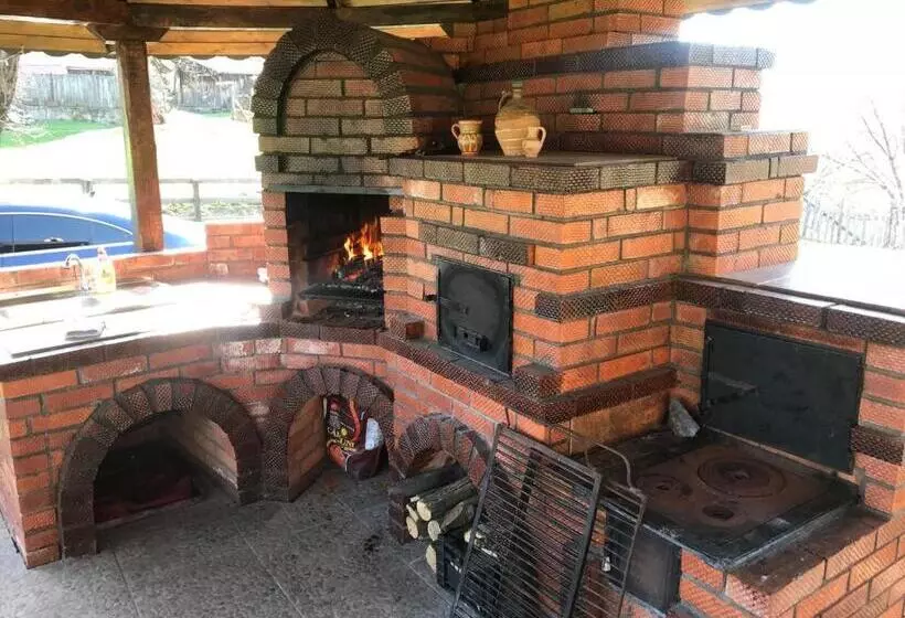 Majatalo Casa Din Deal Isverna Mehedinți