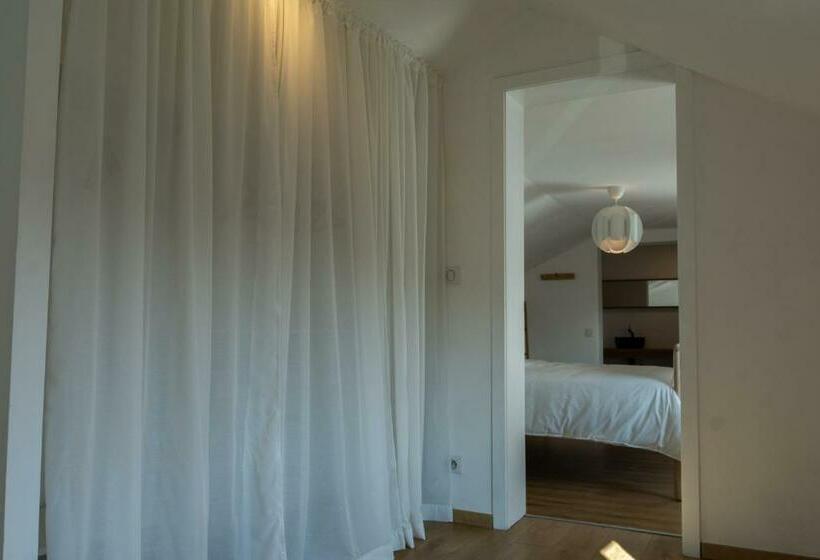 ペンション L Entre Temps