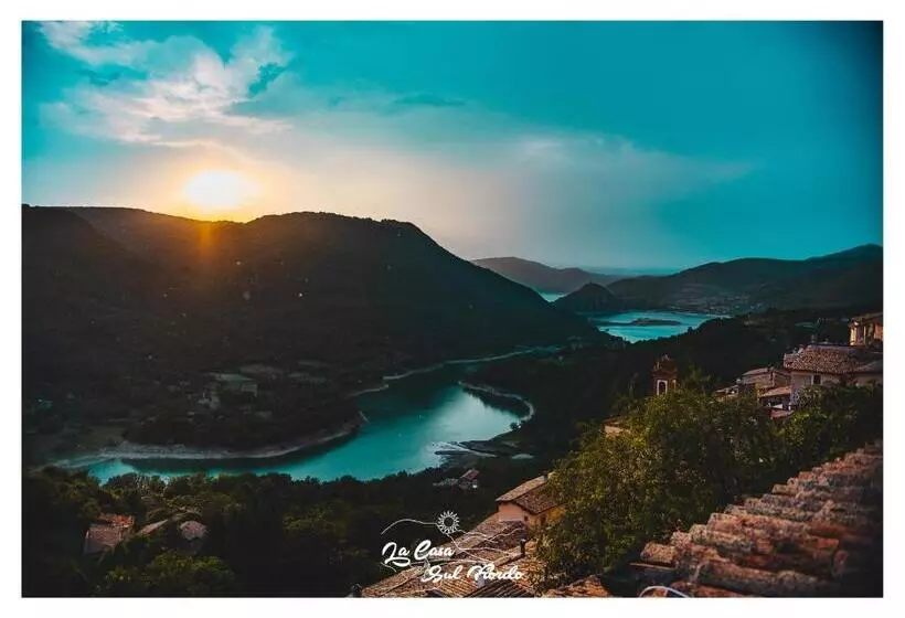 ペンション La Casa Sul Fiordo Lago Del Turano