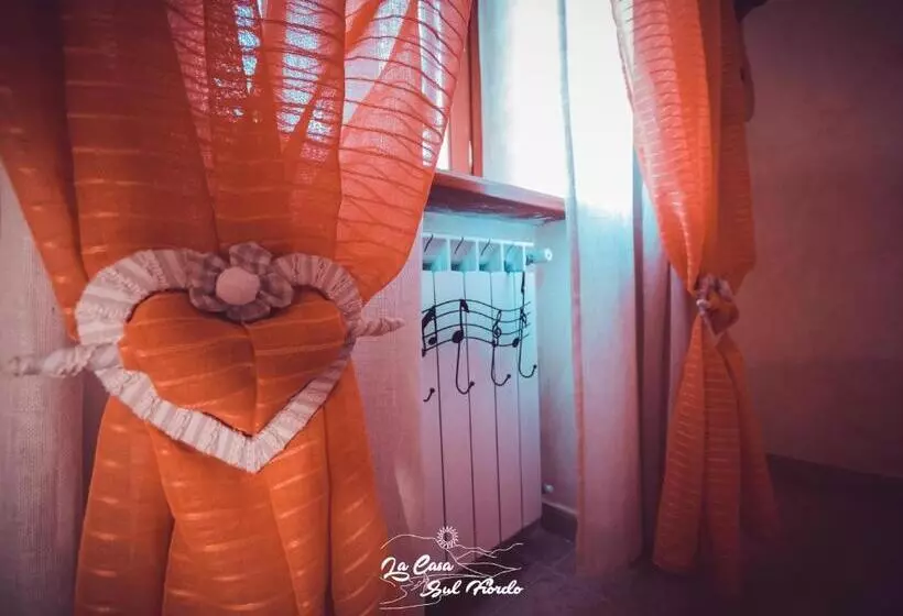 ペンション La Casa Sul Fiordo Lago Del Turano