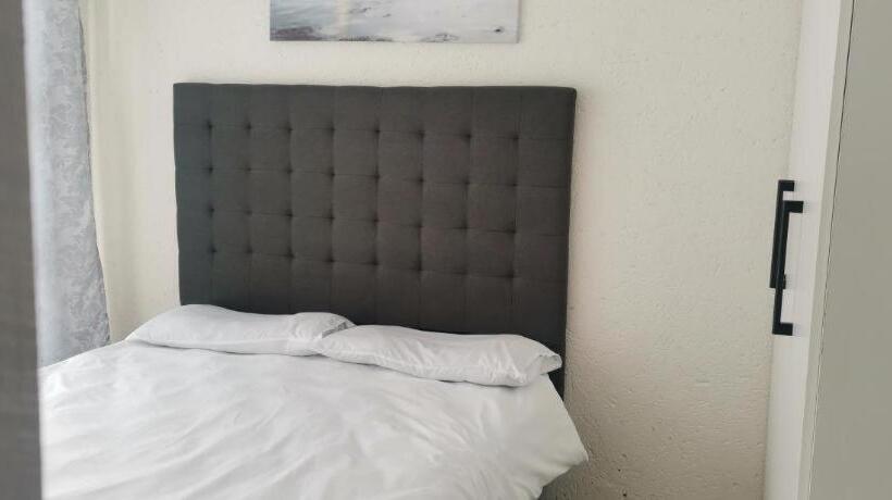 بنسيون Moletji Guest House