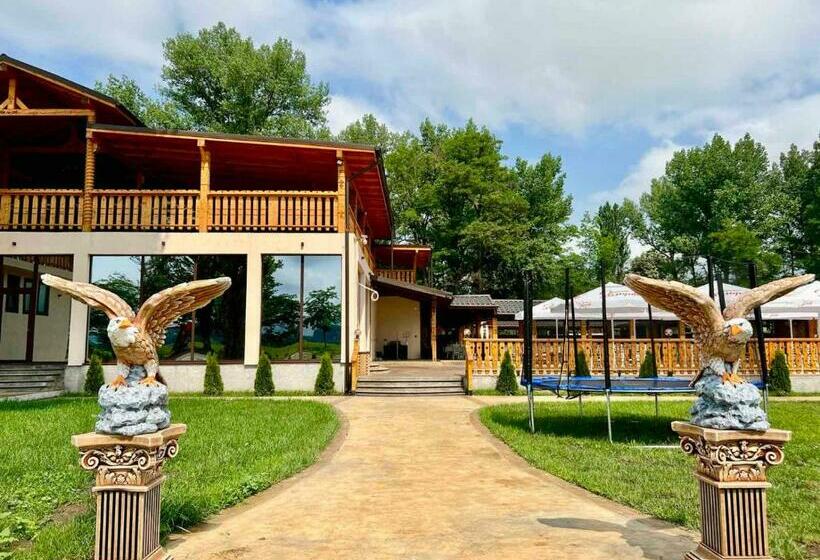 بنسيون Paradise Park