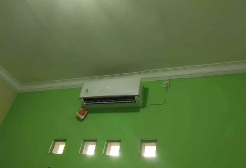 Majatalo Reddoorz Near Rsud Kebumen 2