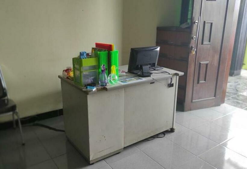 Pansiyon Reddoorz Near Rsud Kebumen 2