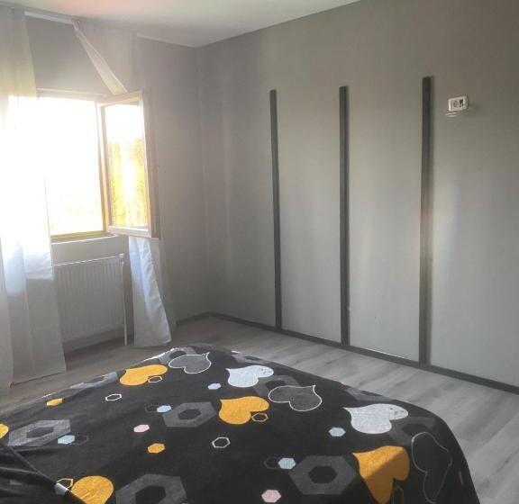 פנסיון Vila Petreceri Private