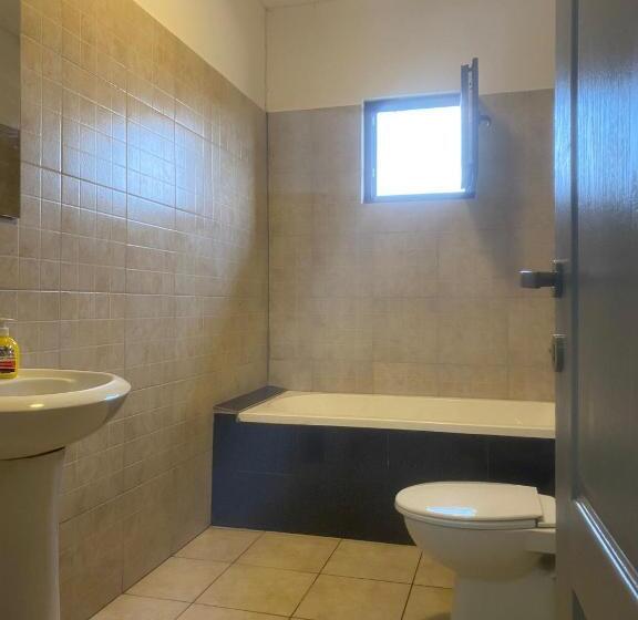 פנסיון Vila Petreceri Private