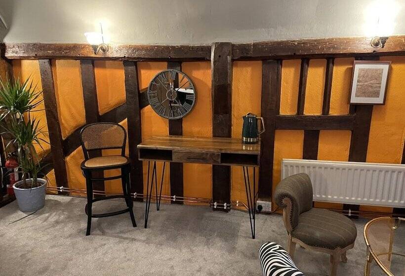 호스텔 The Hole In The Wall