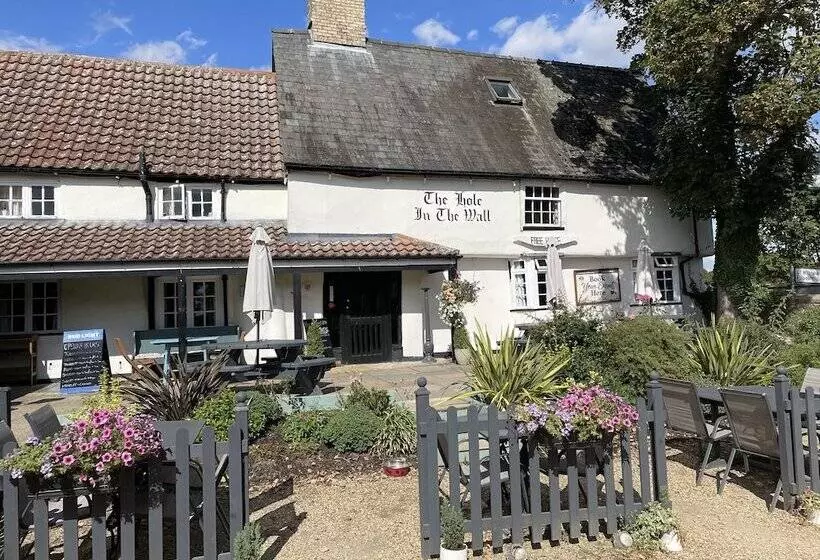 Retkeilymaja The Hole In The Wall